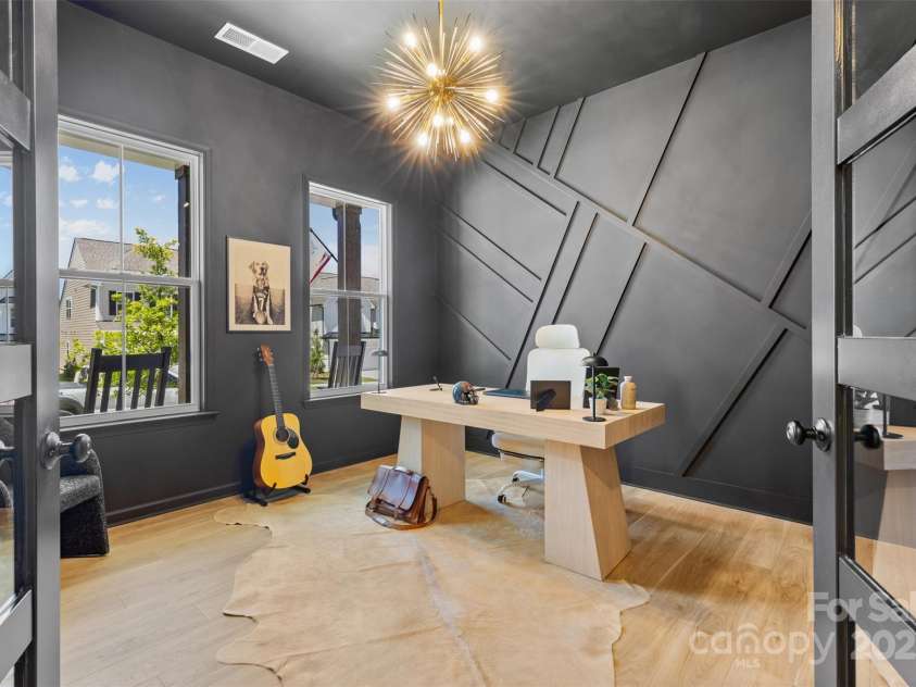 18027 Wilbanks Drive, Charlotte, NC 28278.  MLS# CAR4274393, YatesRealty ID 35186. 