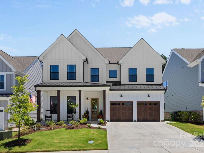 18027 Wilbanks Drive, Charlotte, NC 28278.  MLS# CAR4274393, YatesRealty ID 35186. 