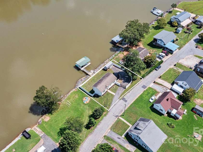 209 Catawba Avenue, Hickory, NC 28601.  MLS# CAR4294357, YatesRealty ID 35187. Aerial View/Lot Line Overlay (Lines are approximate)