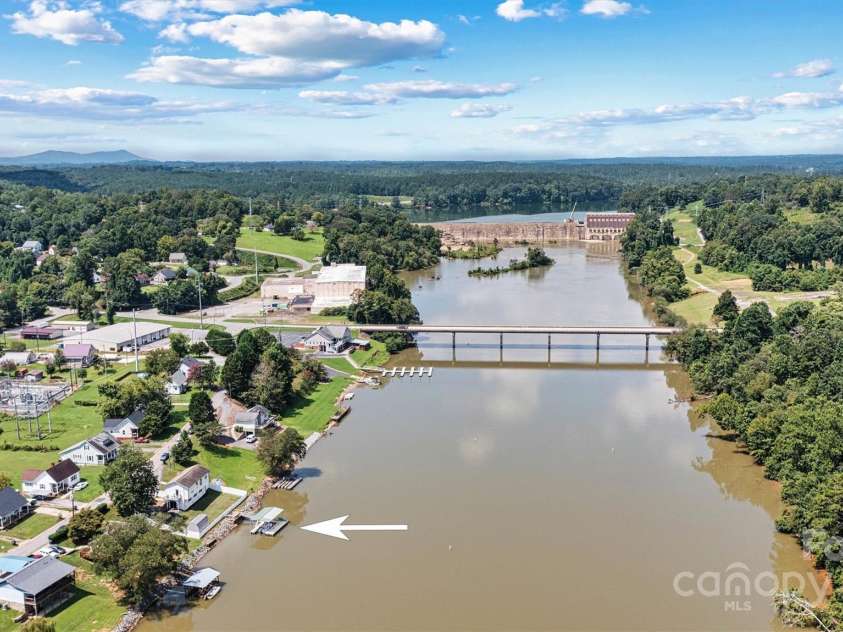 209 Catawba Avenue, Hickory, NC 28601.  MLS# CAR4294357, YatesRealty ID 35187. Aerial Waterview