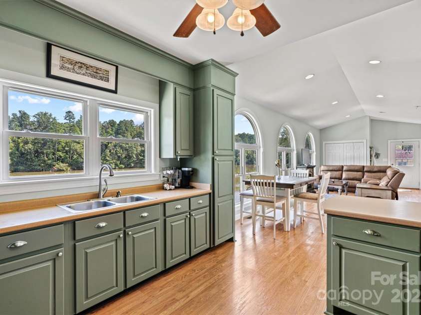 209 Catawba Avenue, Hickory, NC 28601.  MLS# CAR4294357, YatesRealty ID 35187. Kitchen/Dining/Living View