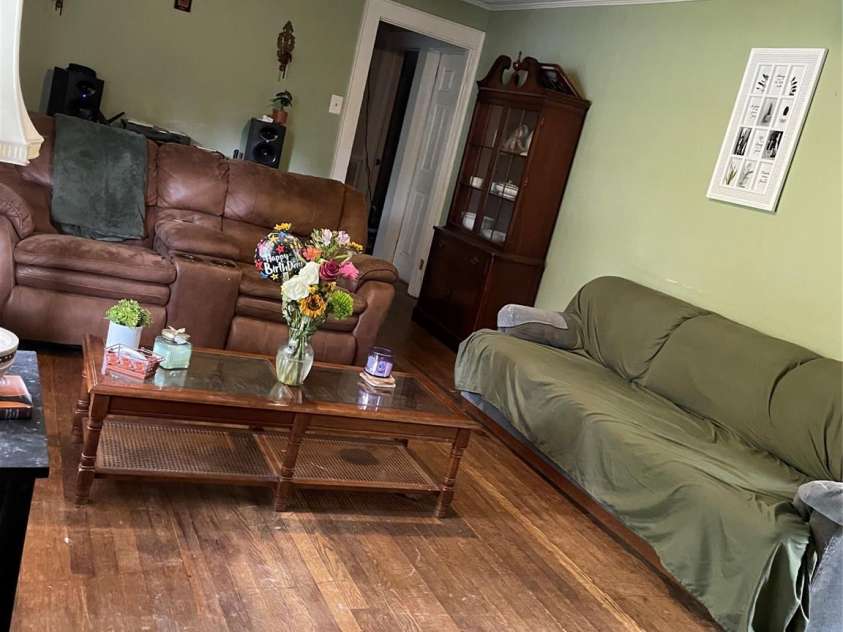 1040 19th Street, Hickory, NC 28601.  MLS# CAR4295253, YatesRealty ID 35188. 