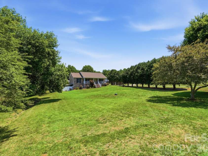 107 Brendle Lane, Troutman, NC 28166.  MLS# CAR4398086, YatesRealty ID 35188. 