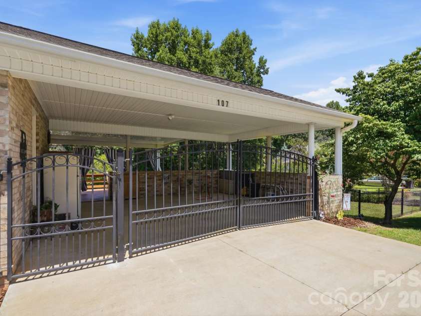 107 Brendle Lane, Troutman, NC 28166.  MLS# CAR4398086, YatesRealty ID 35188. 