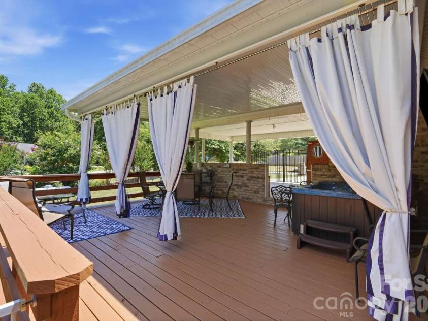 107 Brendle Lane, Troutman, NC 28166.  MLS# CAR4398086, YatesRealty ID 35188. 