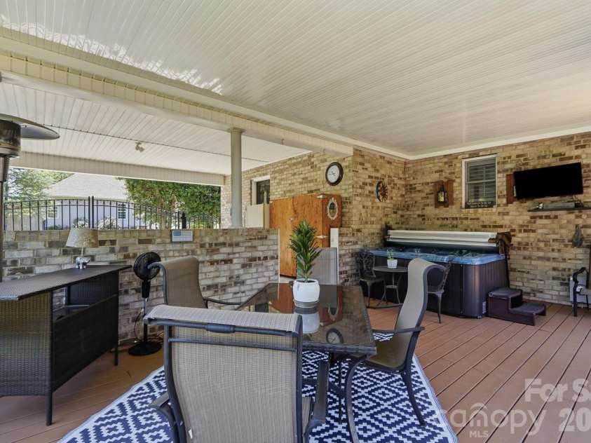 107 Brendle Lane, Troutman, NC 28166.  MLS# CAR4398086, YatesRealty ID 35188. 