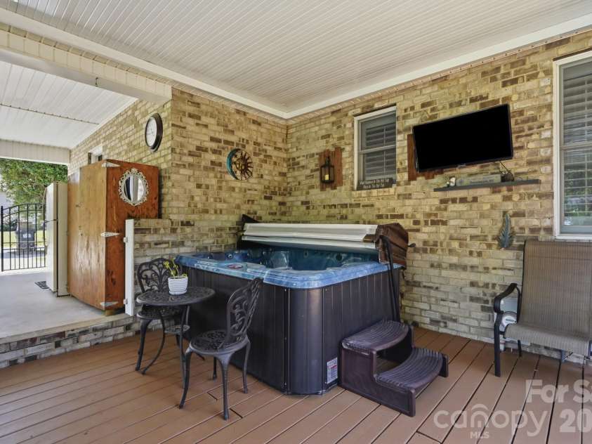 107 Brendle Lane, Troutman, NC 28166.  MLS# CAR4398086, YatesRealty ID 35188. 