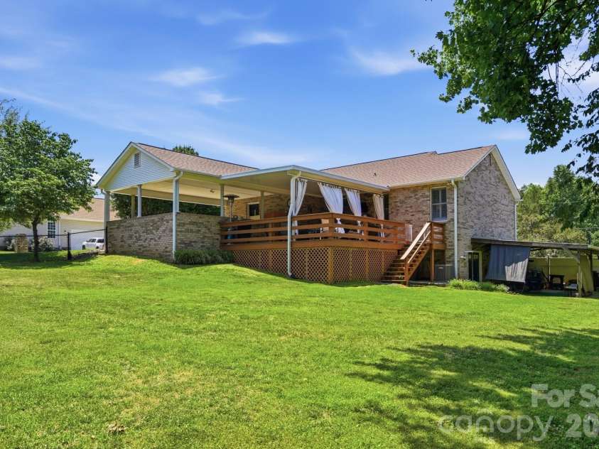 107 Brendle Lane, Troutman, NC 28166.  MLS# CAR4398086, YatesRealty ID 35188. 