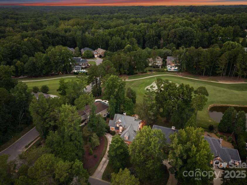 18832 Greyton Lane, Davidson, NC 28036.  MLS# CAR4284182, YatesRealty ID 35189. 