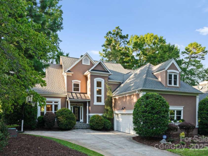 18832 Greyton Lane, Davidson, NC 28036.  MLS# CAR4284182, YatesRealty ID 35189. 
