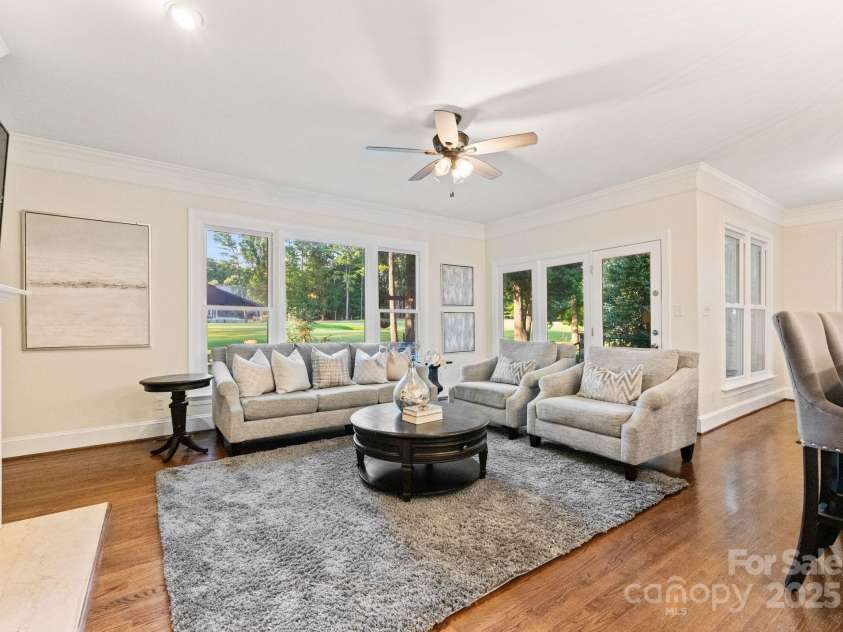 18832 Greyton Lane, Davidson, NC 28036.  MLS# CAR4284182, YatesRealty ID 35189. 