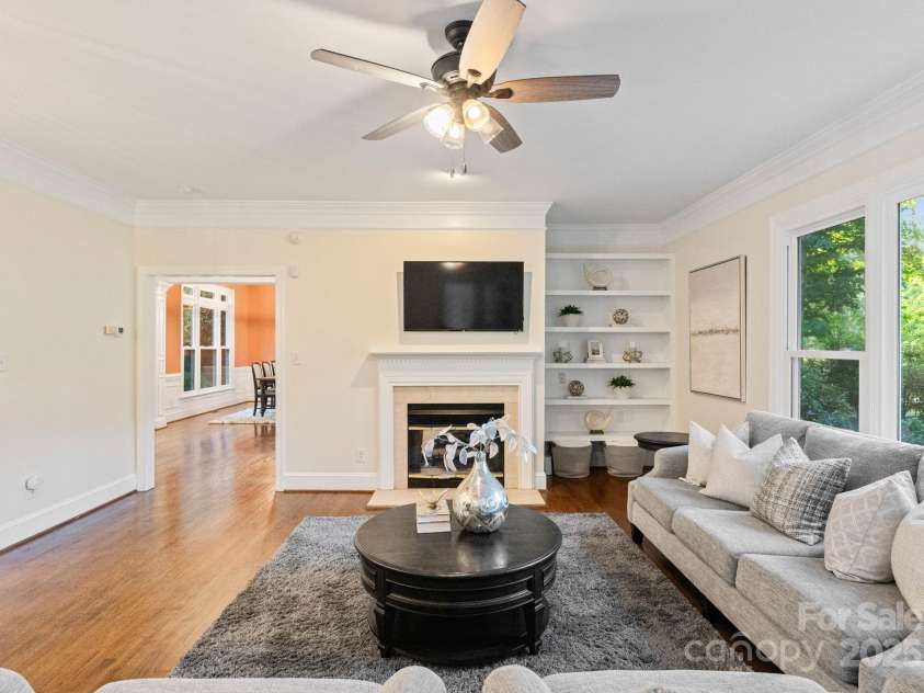 18832 Greyton Lane, Davidson, NC 28036.  MLS# CAR4284182, YatesRealty ID 35189. 