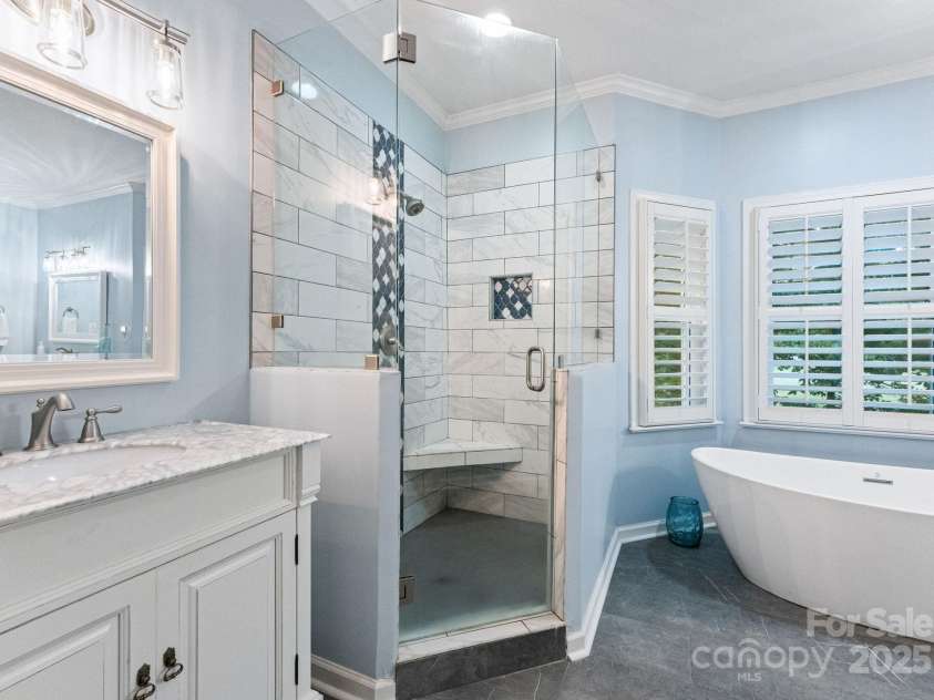 18832 Greyton Lane, Davidson, NC 28036.  MLS# CAR4284182, YatesRealty ID 35189. 