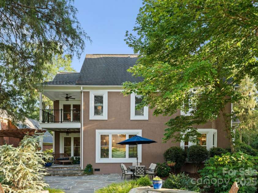 18832 Greyton Lane, Davidson, NC 28036.  MLS# CAR4284182, YatesRealty ID 35189. 