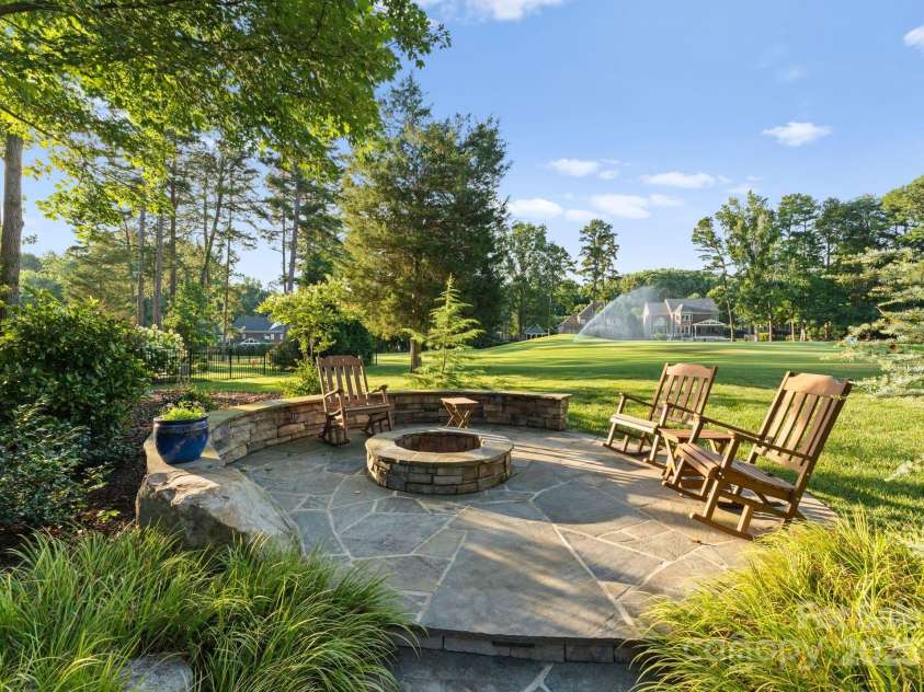 18832 Greyton Lane, Davidson, NC 28036.  MLS# CAR4284182, YatesRealty ID 35189. 