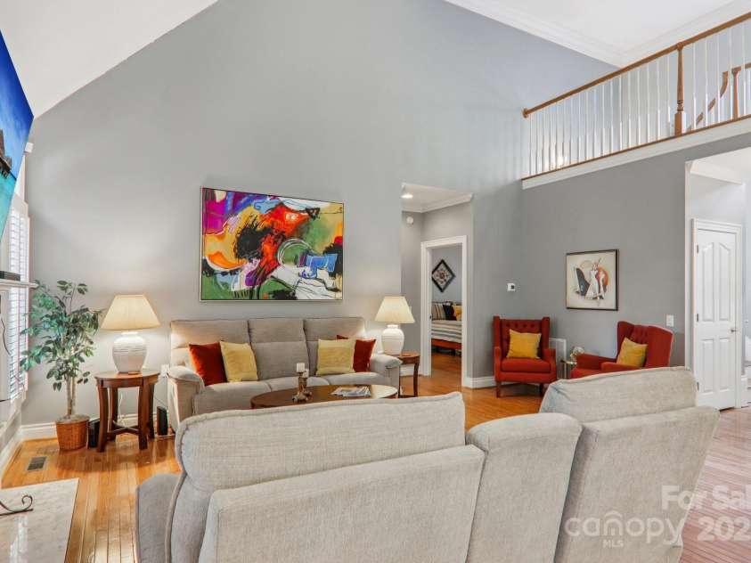 1 Bideford Row, Asheville, NC 28803.  MLS# CAR4321264, YatesRealty ID 3519. 