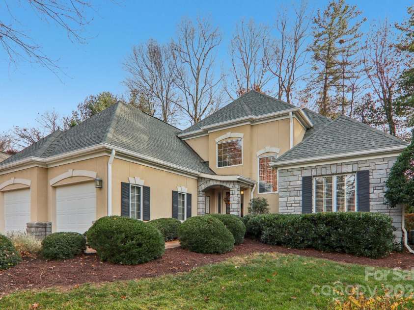 1 Bideford Row, Asheville, NC 28803.  MLS# CAR4321264, YatesRealty ID 3519. 