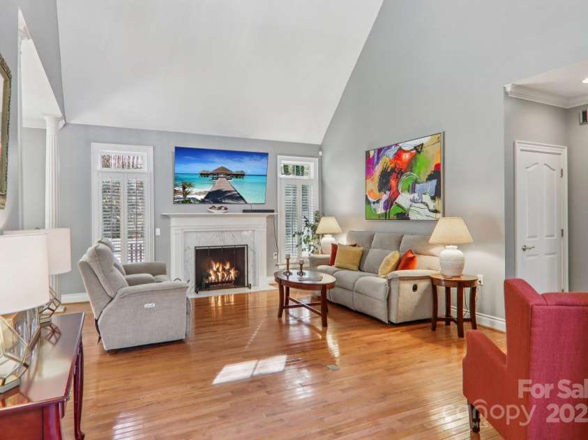 1 Bideford Row, Asheville, NC 28803.  MLS# CAR4321264, YatesRealty ID 3519. 