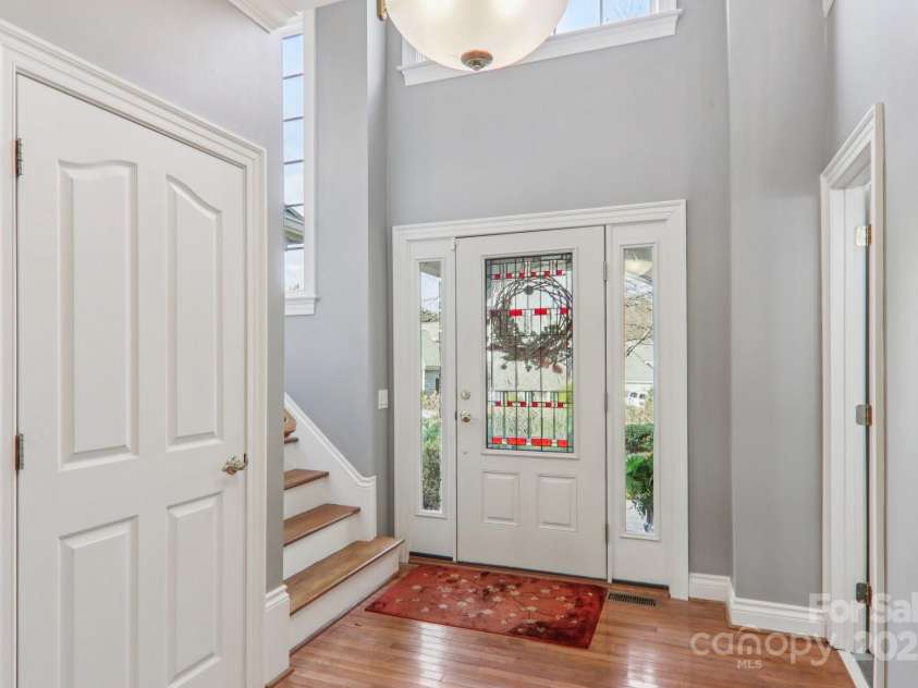 1 Bideford Row, Asheville, NC 28803.  MLS# CAR4321264, YatesRealty ID 3519. 