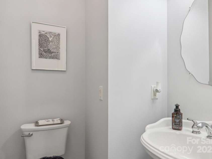 1 Bideford Row, Asheville, NC 28803.  MLS# CAR4321264, YatesRealty ID 3519. 