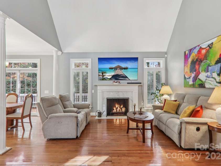 1 Bideford Row, Asheville, NC 28803.  MLS# CAR4321264, YatesRealty ID 3519. 