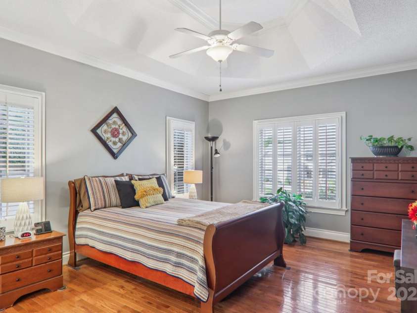 1 Bideford Row, Asheville, NC 28803.  MLS# CAR4321264, YatesRealty ID 3519. 