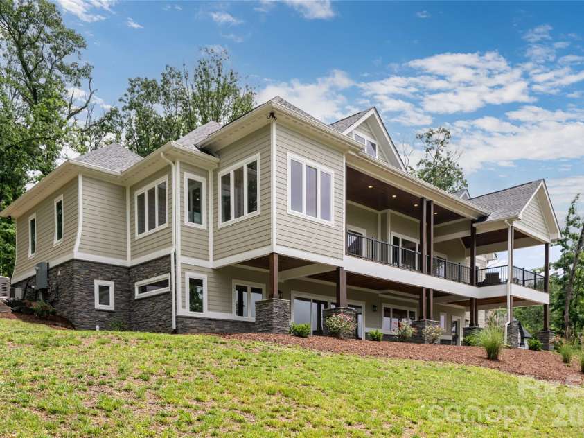 128 Saddle Ridge Drive, Alexander, NC 28701.  MLS# CAR4388252, YatesRealty ID 3519. 