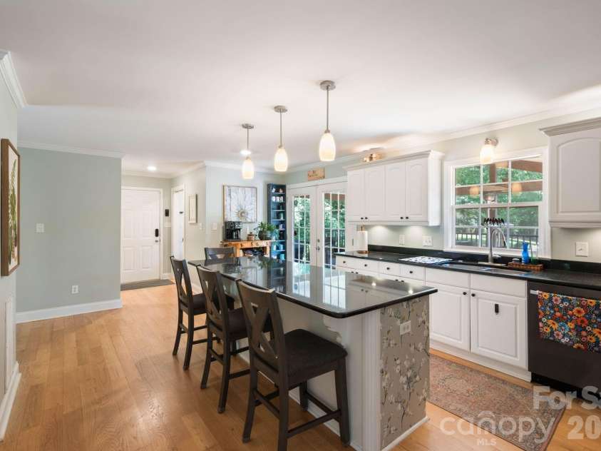 843 J Street, Newton, NC 28658.  MLS# CAR4400683, YatesRealty ID 35190. 