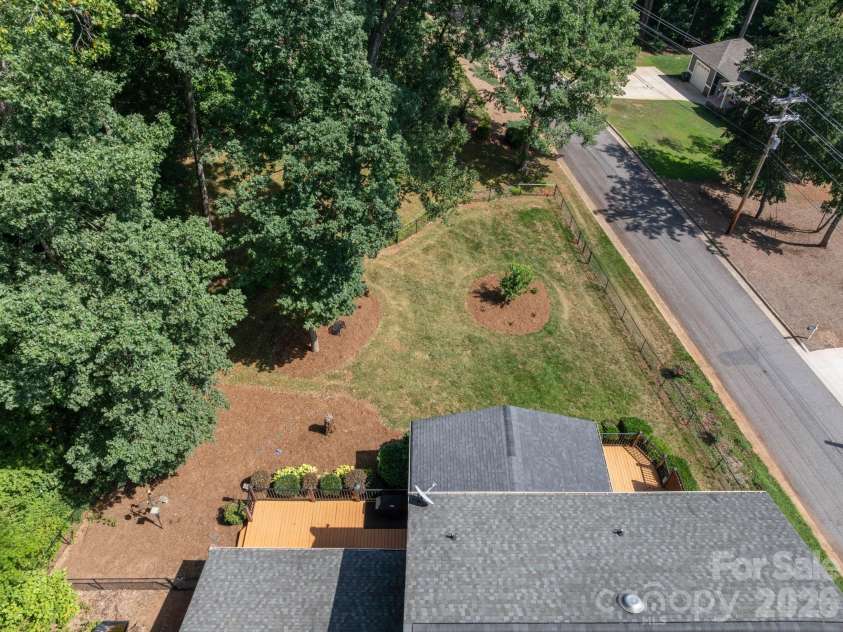 843 J Street, Newton, NC 28658.  MLS# CAR4400683, YatesRealty ID 35190. 