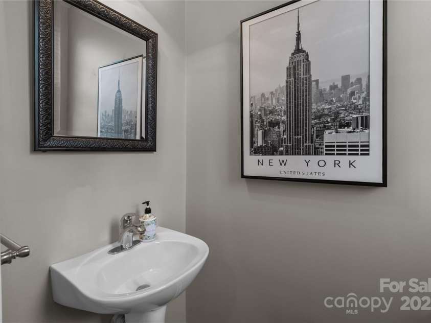 16930 Summers Walk Boulevard, Davidson, NC 28036.  MLS# CAR4257376, YatesRealty ID 35191. 