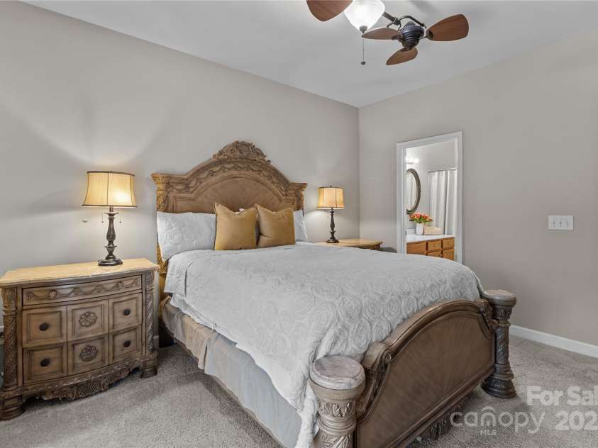 16930 Summers Walk Boulevard, Davidson, NC 28036.  MLS# CAR4257376, YatesRealty ID 35191. 