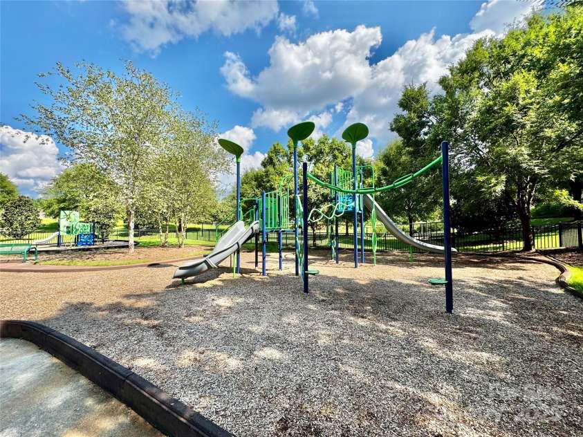 16930 Summers Walk Boulevard, Davidson, NC 28036.  MLS# CAR4257376, YatesRealty ID 35191. Playground