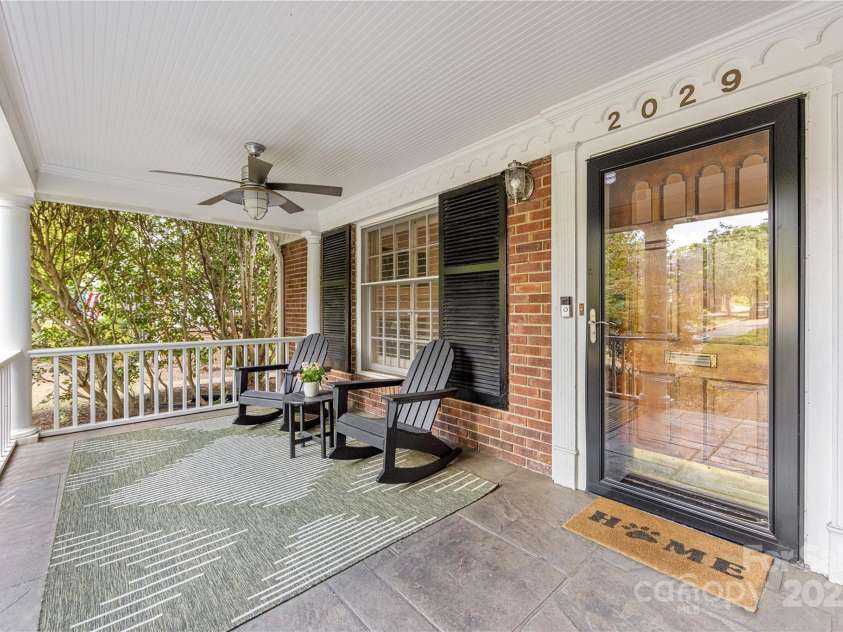 2029 Charlotte Drive, Charlotte, NC 28203.  MLS# CAR4288362, YatesRealty ID 35192. 