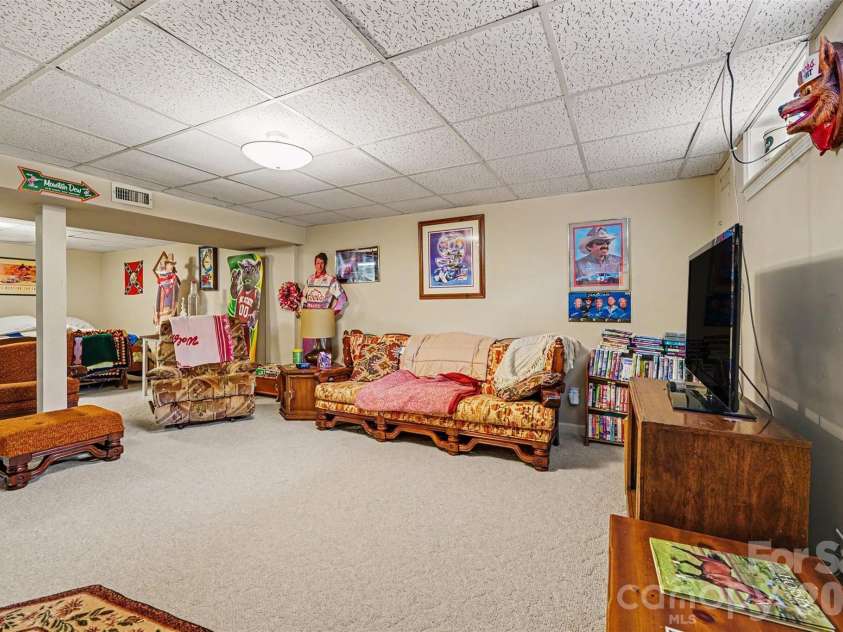 591 Mullis Road, Union Grove, NC 28689.  MLS# CAR4398602, YatesRealty ID 35192. 