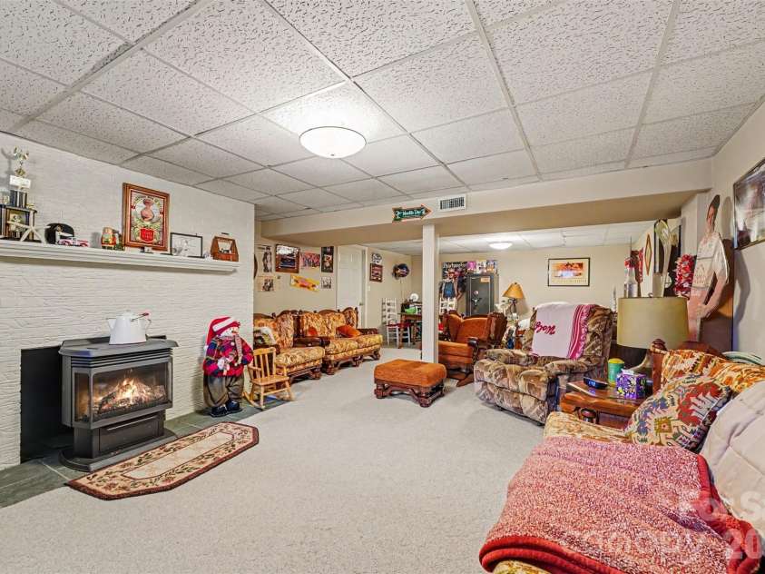 591 Mullis Road, Union Grove, NC 28689.  MLS# CAR4398602, YatesRealty ID 35192. 