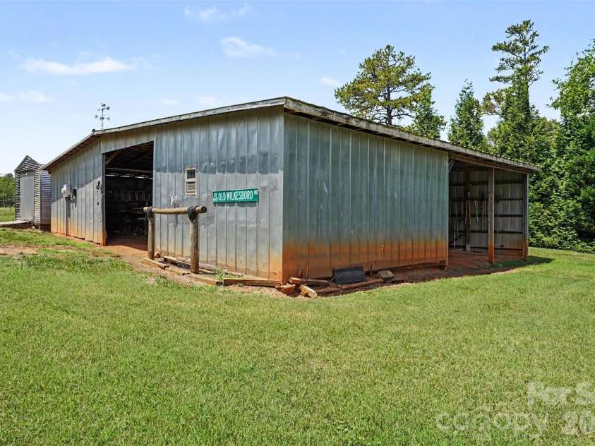 591 Mullis Road, Union Grove, NC 28689.  MLS# CAR4398602, YatesRealty ID 35192. 