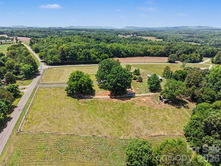 591 Mullis Road, Union Grove, NC 28689.  MLS# CAR4398602, YatesRealty ID 35192. 