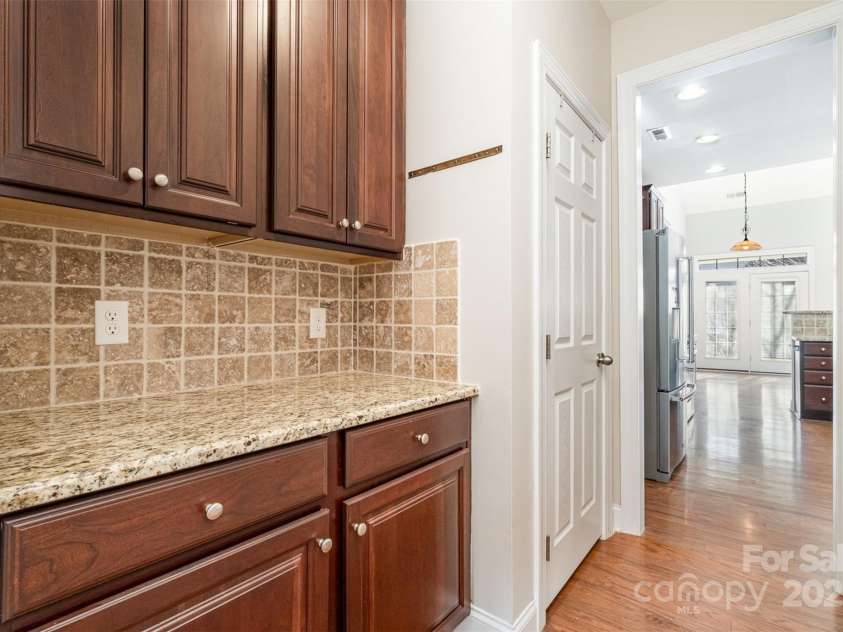 10142 Linksland Drive, Huntersville, NC 28078.  MLS# CAR4224492, YatesRealty ID 35193. 
