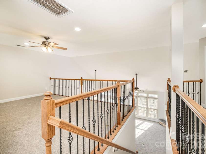 10142 Linksland Drive, Huntersville, NC 28078.  MLS# CAR4224492, YatesRealty ID 35193. 