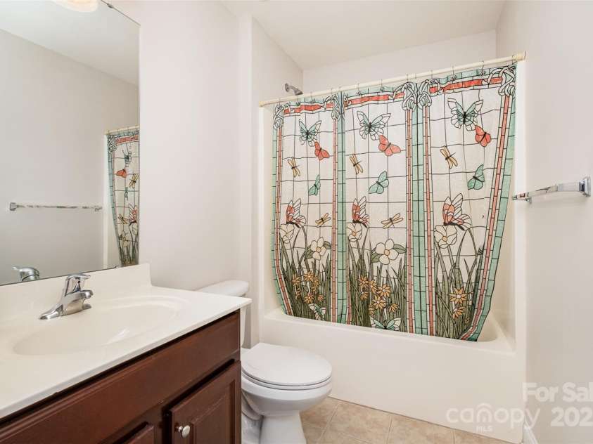 10142 Linksland Drive, Huntersville, NC 28078.  MLS# CAR4224492, YatesRealty ID 35193. 