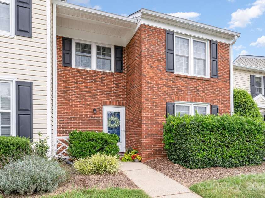 10929 Winterbourne Court, Charlotte, NC 28277.  MLS# CAR4296460, YatesRealty ID 35194. Front Exterior