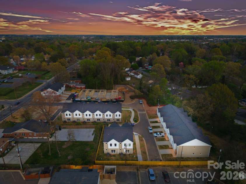 2017 Custer Street, Charlotte, NC 28216.  MLS# CAR4390591, YatesRealty ID 35195. 