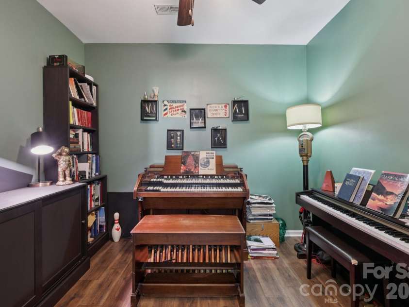 879 Von Buren Boulevard, Rock Hill, SC 29730.  MLS# CAR4325074, YatesRealty ID 35196. 