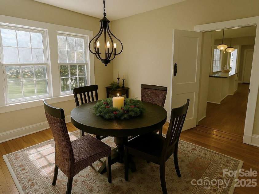 317 8th Street, Hickory, NC 28601.  MLS# CAR4293571, YatesRealty ID 35197. Dining Room