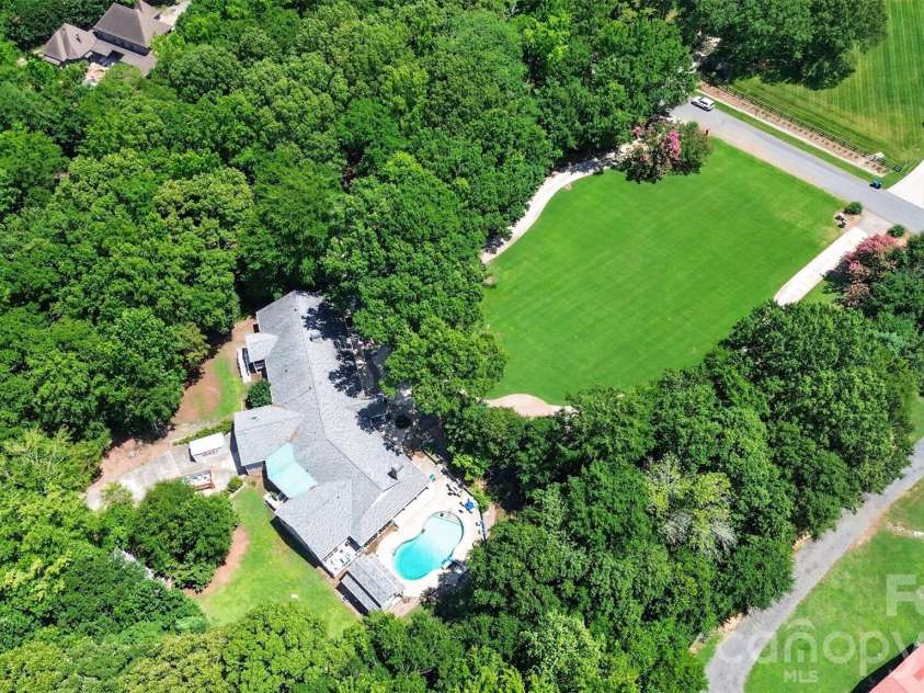 9704 Saddle Avenue, Waxhaw, NC 28173.  MLS# CAR4400749, YatesRealty ID 35198. 