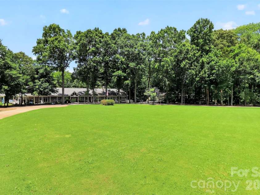 9704 Saddle Avenue, Waxhaw, NC 28173.  MLS# CAR4400749, YatesRealty ID 35198. 
