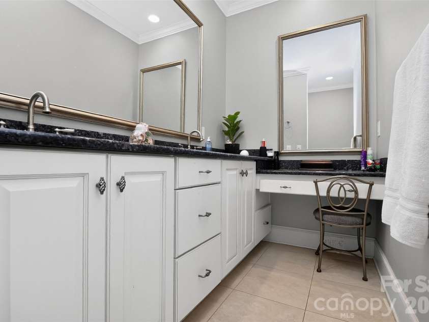 9704 Saddle Avenue, Waxhaw, NC 28173.  MLS# CAR4400749, YatesRealty ID 35198. 