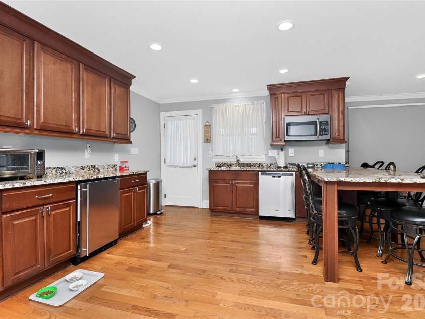 9704 Saddle Avenue, Waxhaw, NC 28173.  MLS# CAR4400749, YatesRealty ID 35198. 