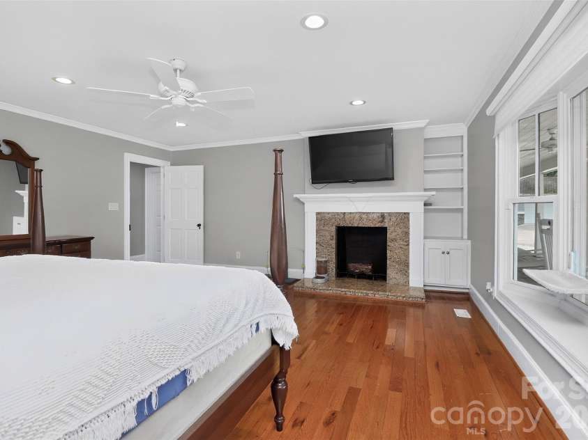 9704 Saddle Avenue, Waxhaw, NC 28173.  MLS# CAR4400749, YatesRealty ID 35198. 