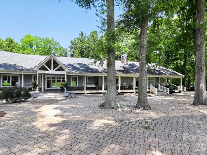 9704 Saddle Avenue, Waxhaw, NC 28173.  MLS# CAR4400749, YatesRealty ID 35198. 